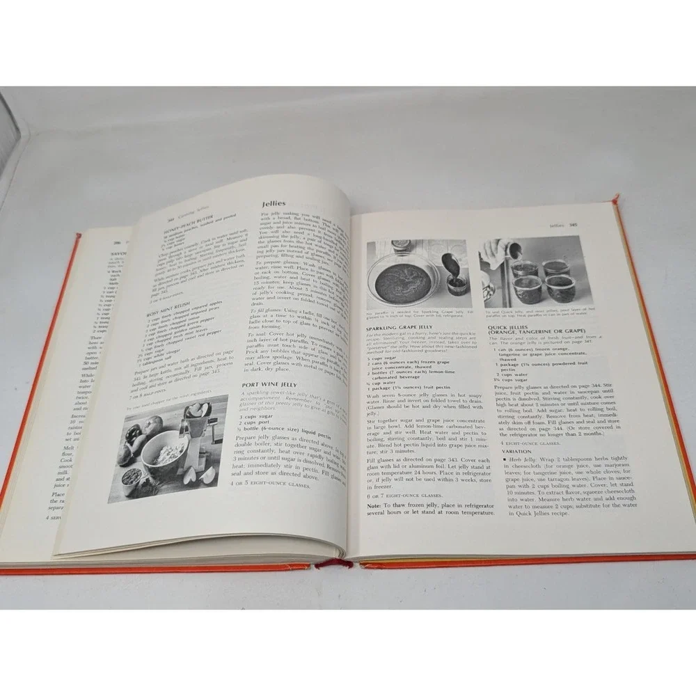 Betty‎ Crocker's Cookbook 1975 25th printing Hardcover VTG 1969 Red Pie Cover